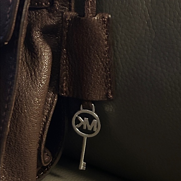 Michael Kors Hamilton Small Messenger bag PRISTINE COND - Picture 9 of 13